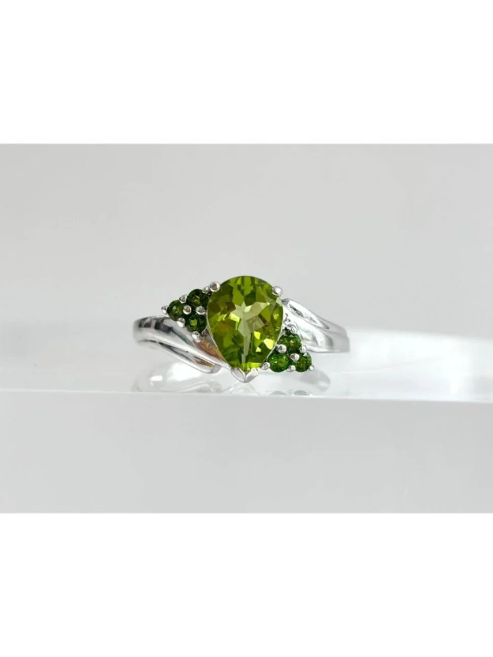 Thai Made Pear Cut Multi Stone Peridot Sterling Silver 925 Vintage Ring sz 7.75